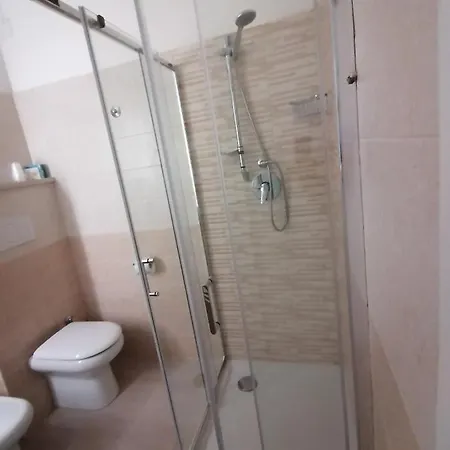 Nido Delle Rondini Ristorante Pizzeria 호텔 3*