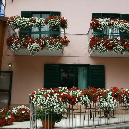 Nido Delle Rondini Ristorante Pizzeria Hotel