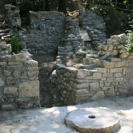 호텔 Nido Delle Rondini Ristorante Pizzeria Fallo