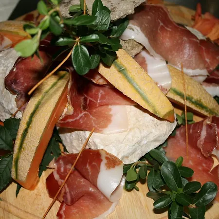 Nido Delle Rondini Ristorante Pizzeria Hotel