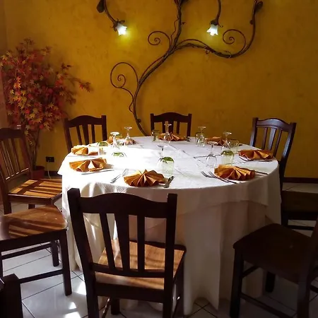 Nido Delle Rondini Ristorante Pizzeria Hotel