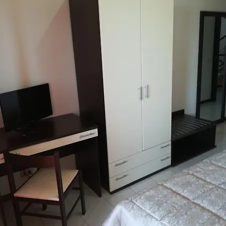 Nido Delle Rondini Ristorante Pizzeria 호텔