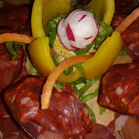 Nido Delle Rondini Ristorante Pizzeria 호텔 3*