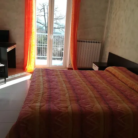 Nido Delle Rondini Ristorante Pizzeria Hotel 3*