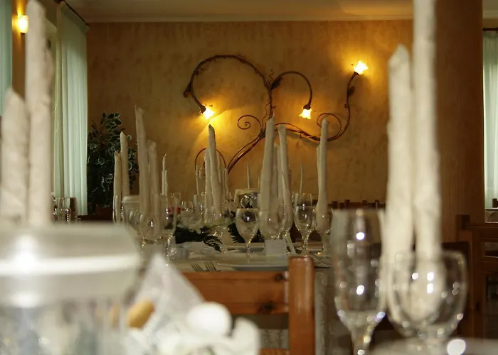 Nido Delle Rondini Ristorante Pizzeria فندق 3*