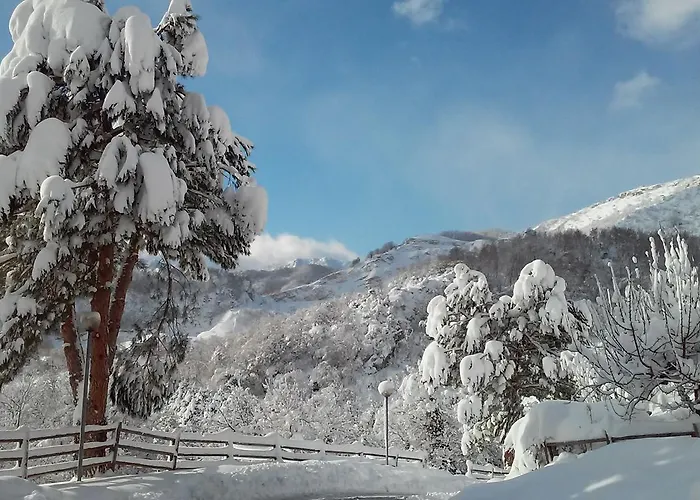 فندق Nido Delle Rondini Ristorante Pizzeria 3*