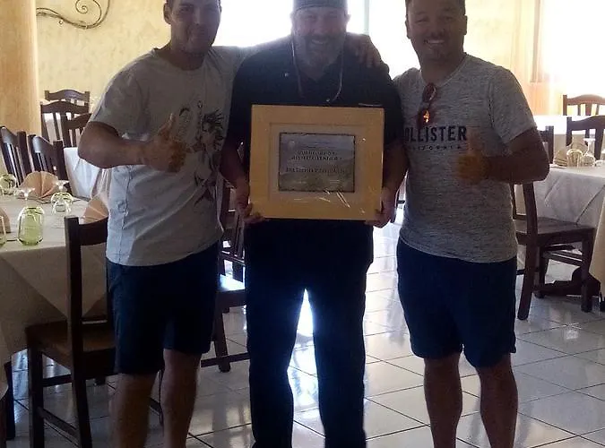 Nido Delle Rondini Ristorante Pizzeria فندق