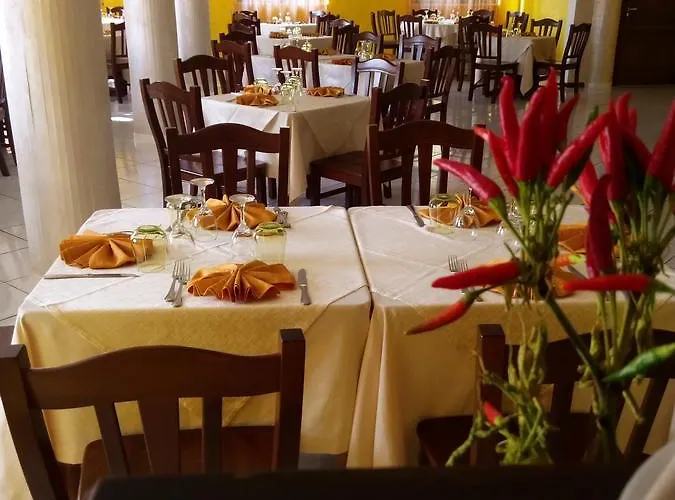 Nido Delle Rondini Ristorante Pizzeria فندق