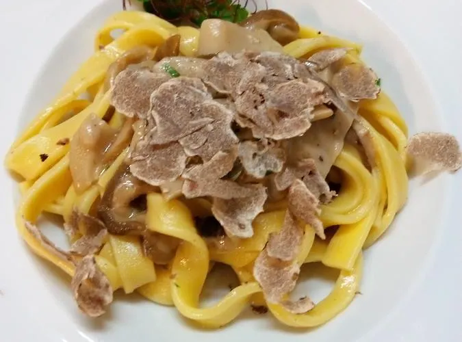 Nido Delle Rondini Ristorante Pizzeria Otel Fallo